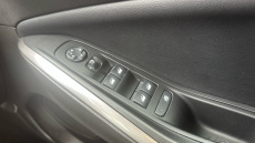 Vauxhall Grandland 1.2 Turbo SRi 5dr Petrol Hatchback